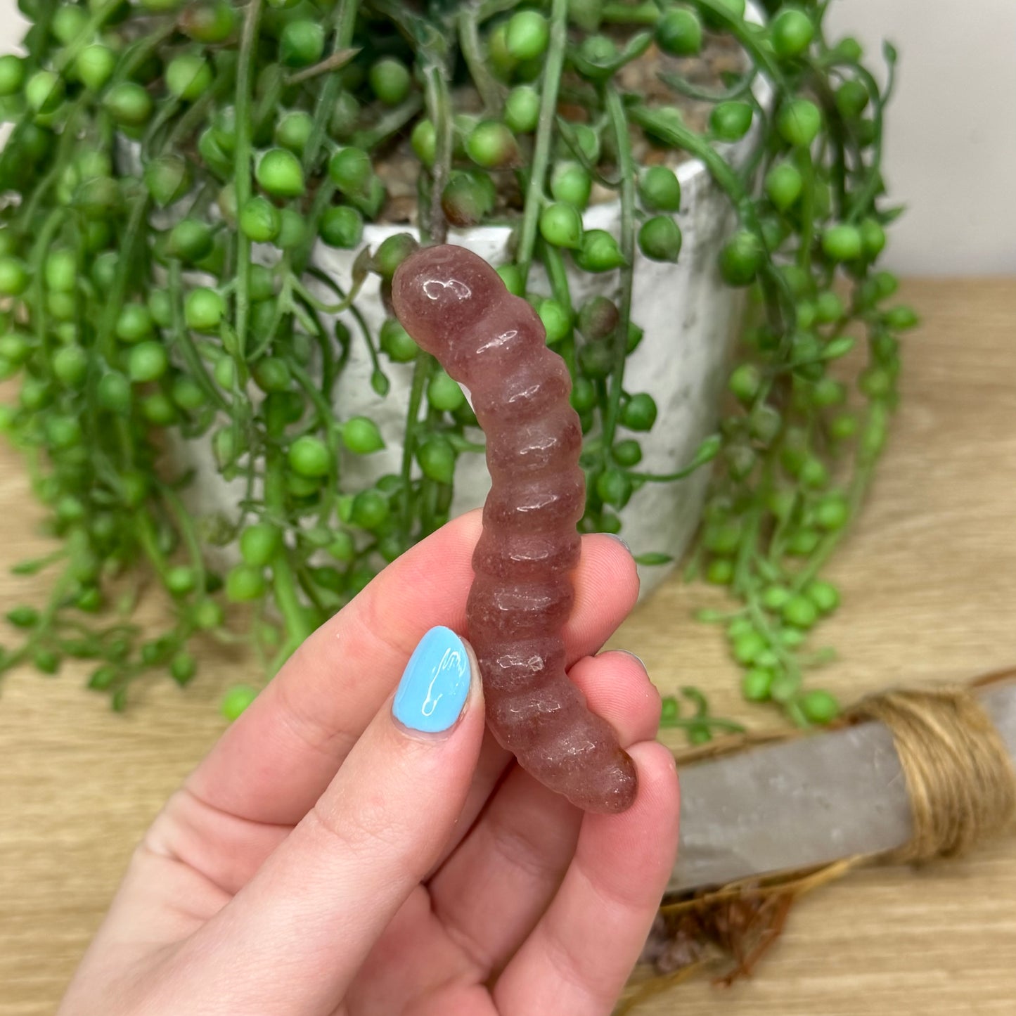Strawberry Quartz Worm (314A)