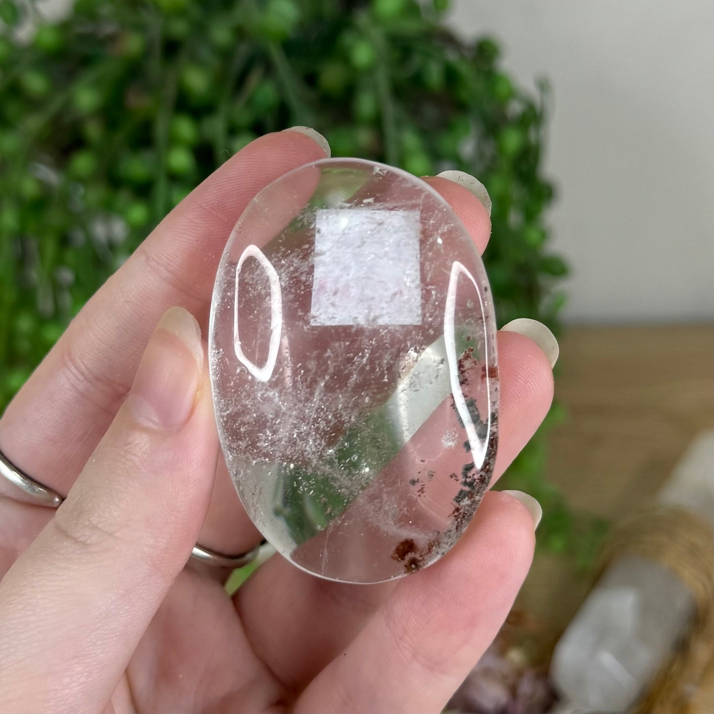 Garden Quartz Palm Stone (Q249)