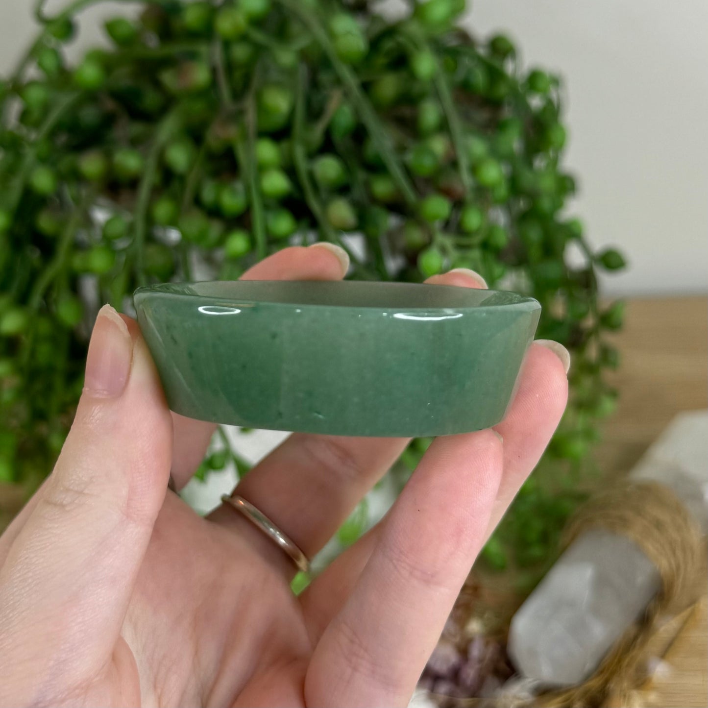 Green Aventurine Bowl (Q559)