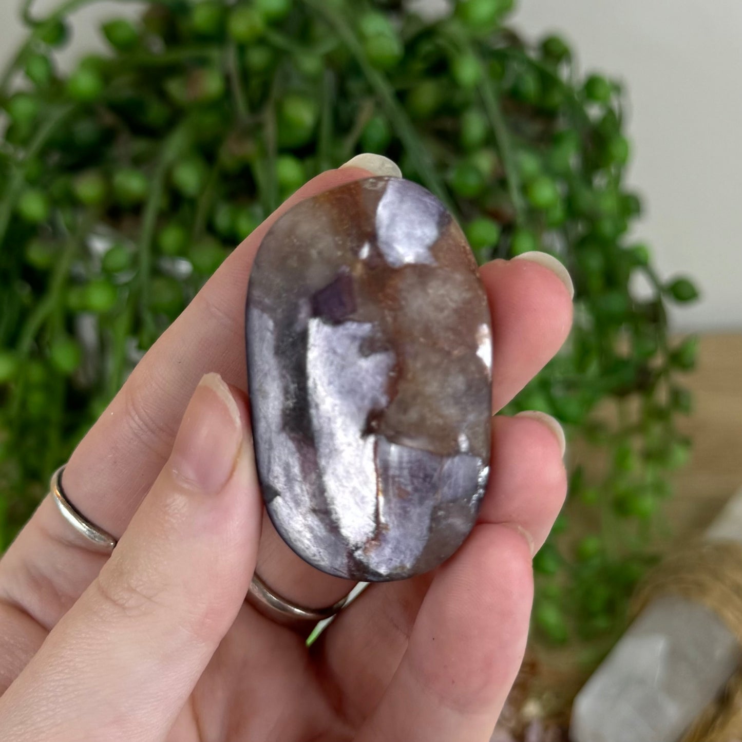 Purple Mica Palm Stone (Q567)