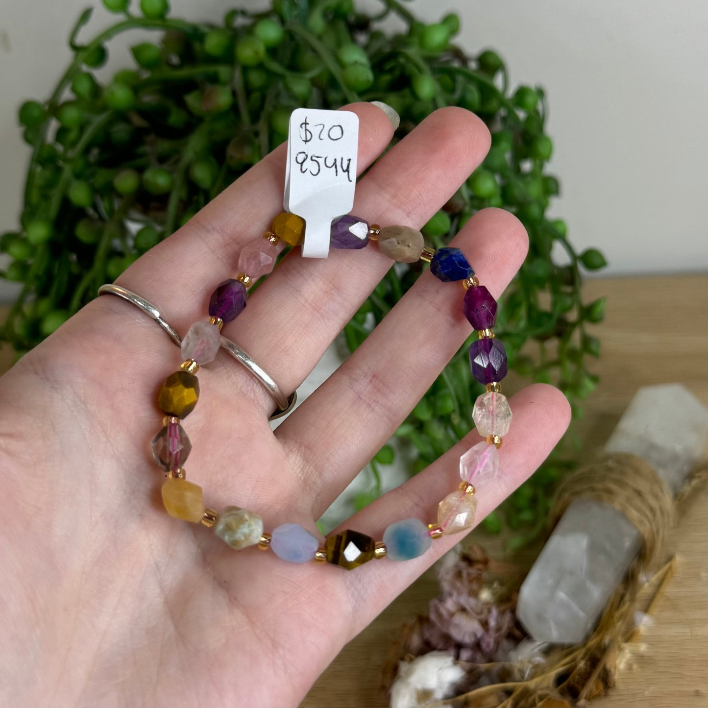 Mixed Faceted Stone Bracelet (Q544)
