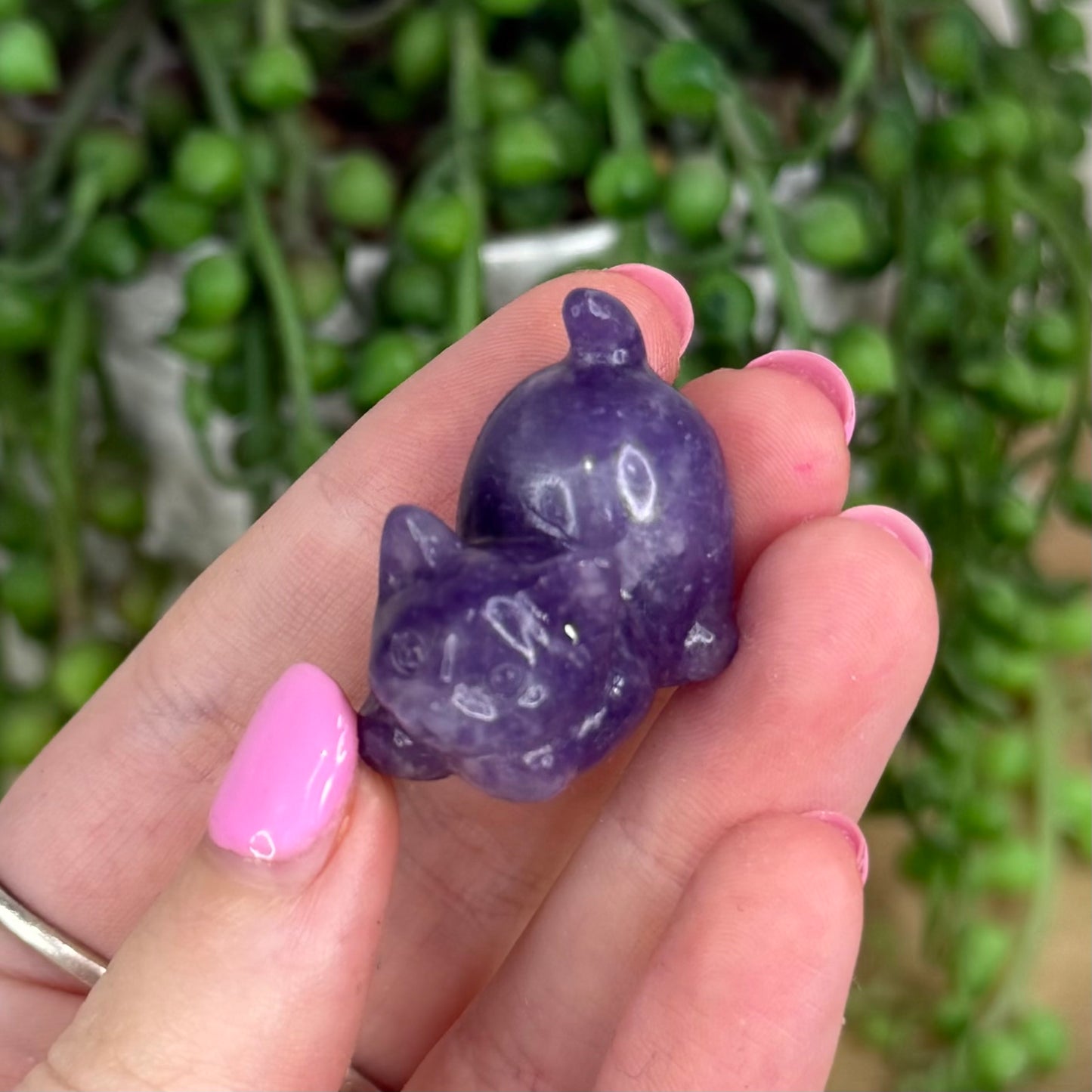 Lepidolite Small Stretching Cat