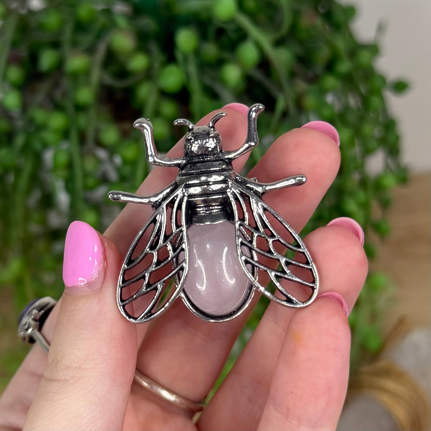 Rose Quartz Bee Brooch (X264)