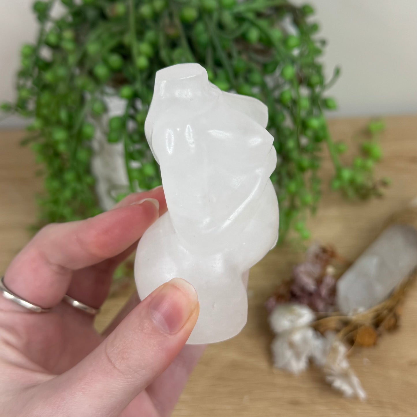 Clear Quartz Pregnant Body (R735)