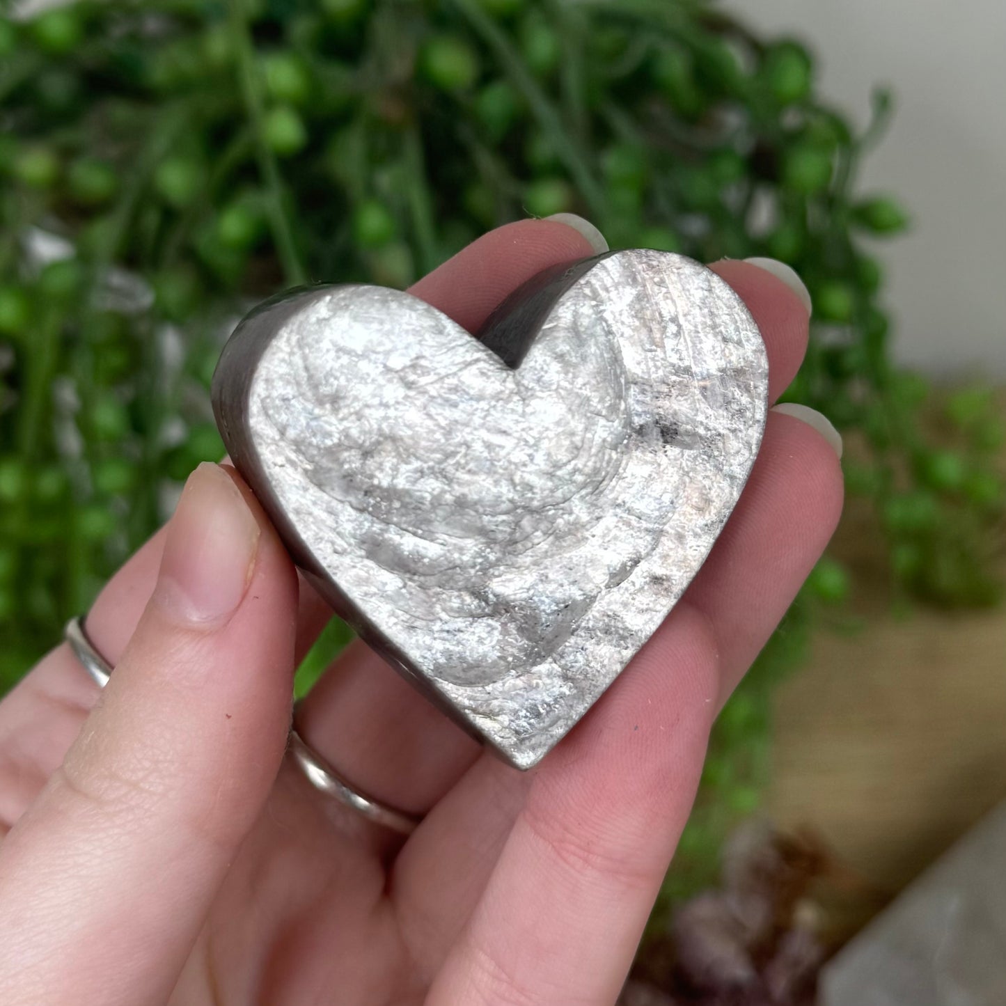 Purple Mica Heart (R768)