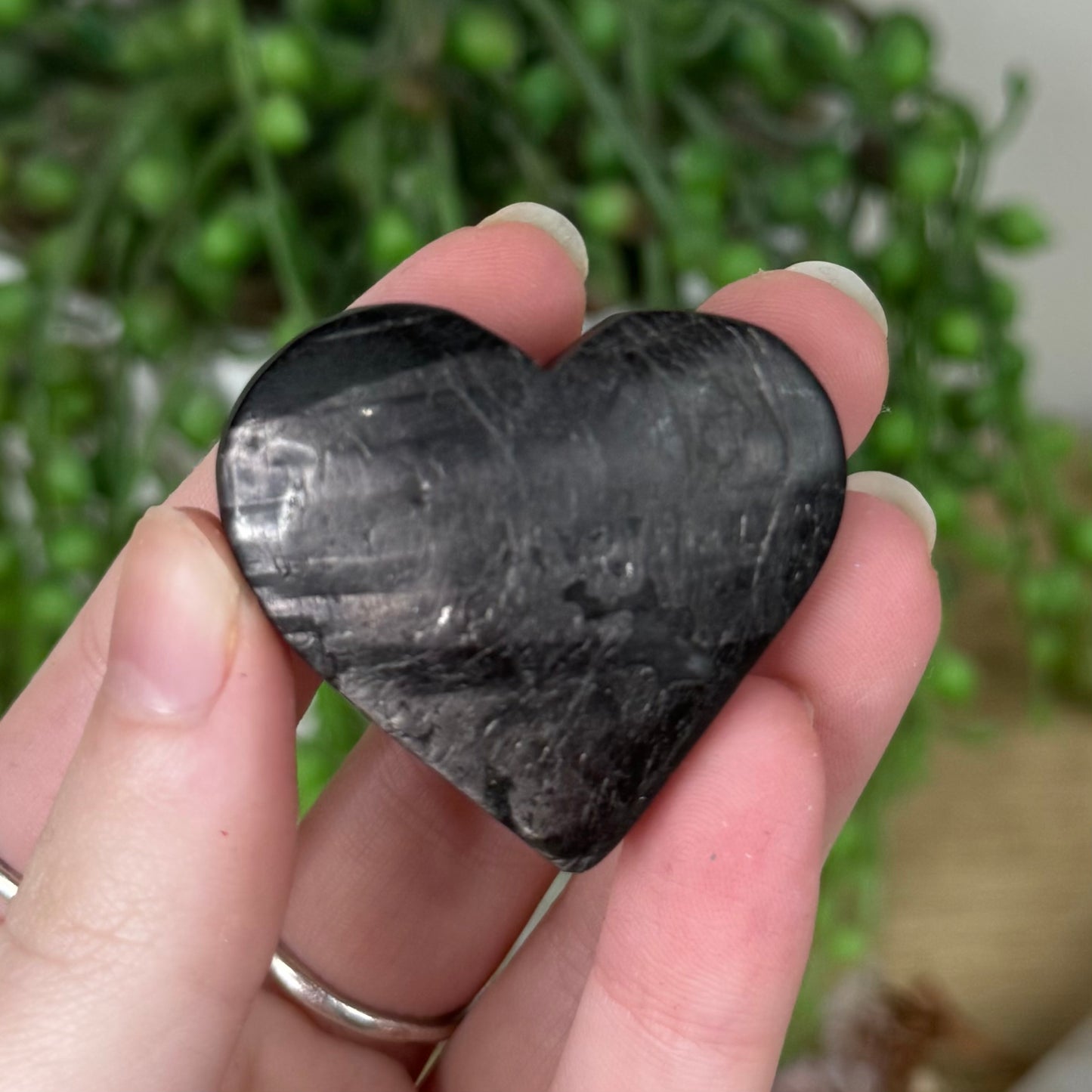 Hypersthene Heart (R771)