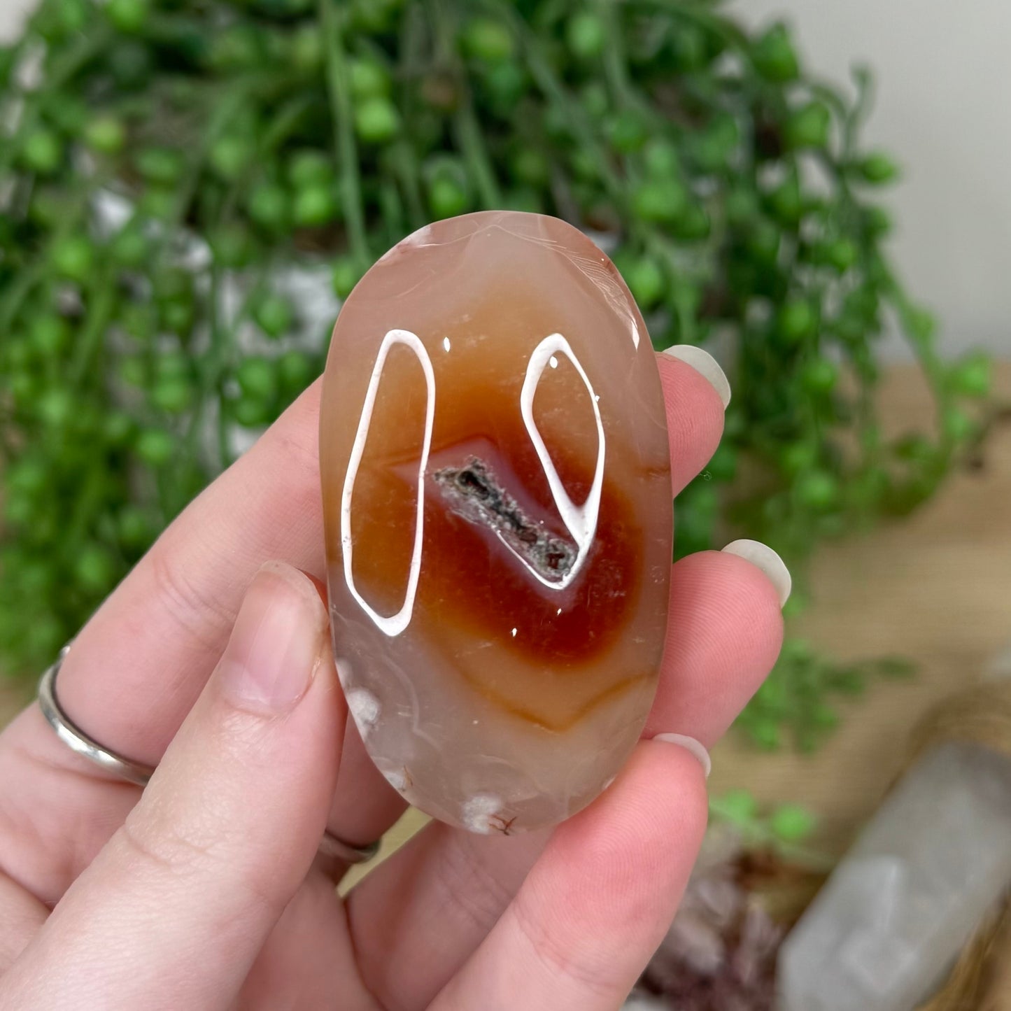 Carnelian Palm Stone (S86)