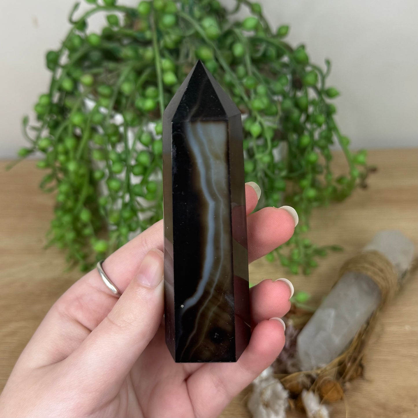 Black Agate Point (R947)