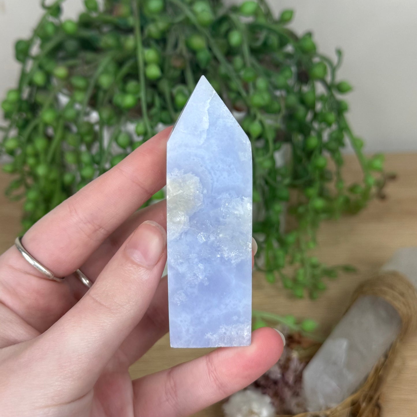Blue Lace Agate Point (R927)