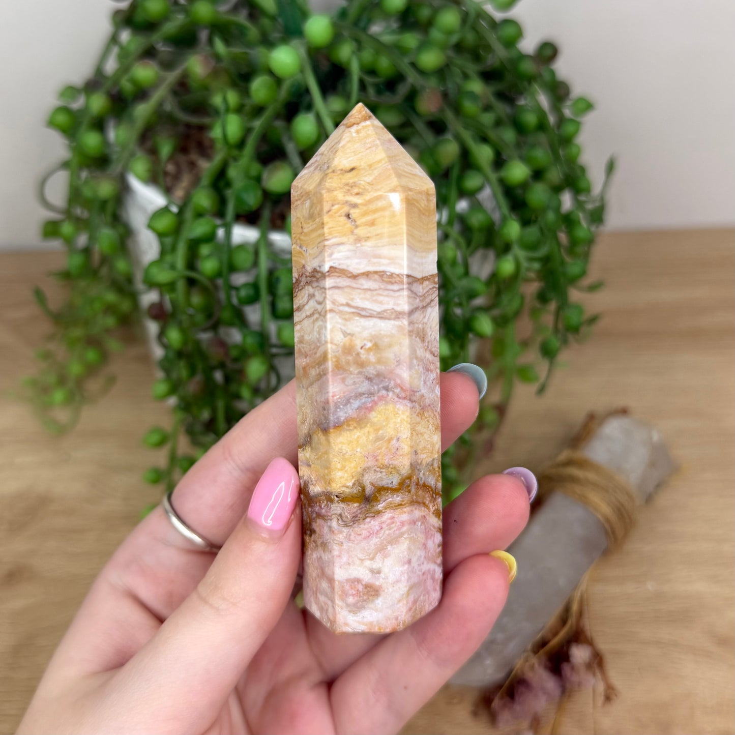 Crazy Lace Agate Point (Y153)