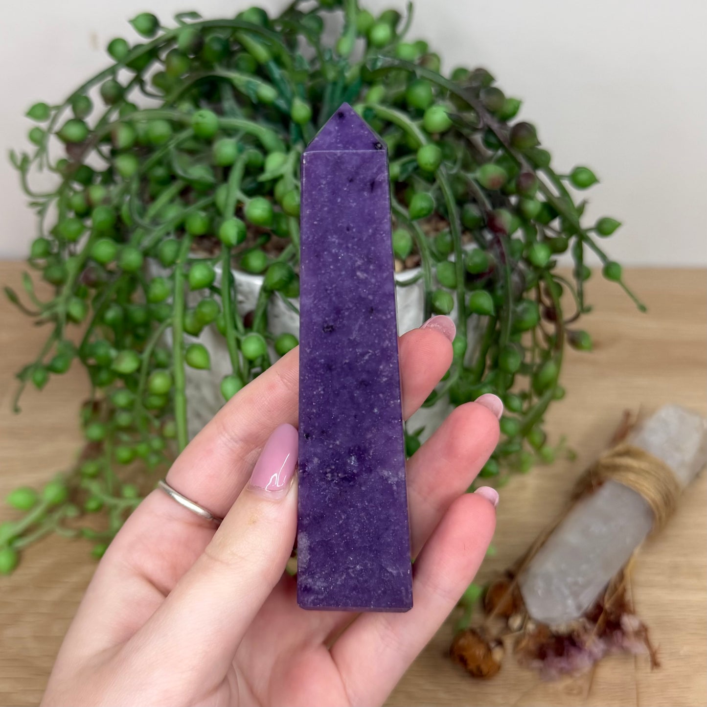 Lepidolite Point (Y614)