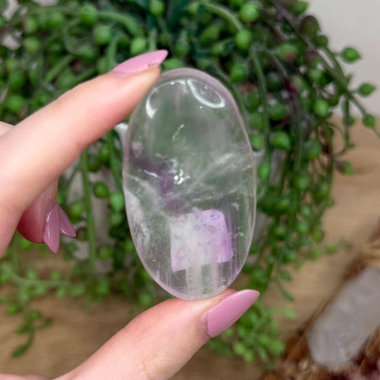 Fluorite Palm Stone (Y780)