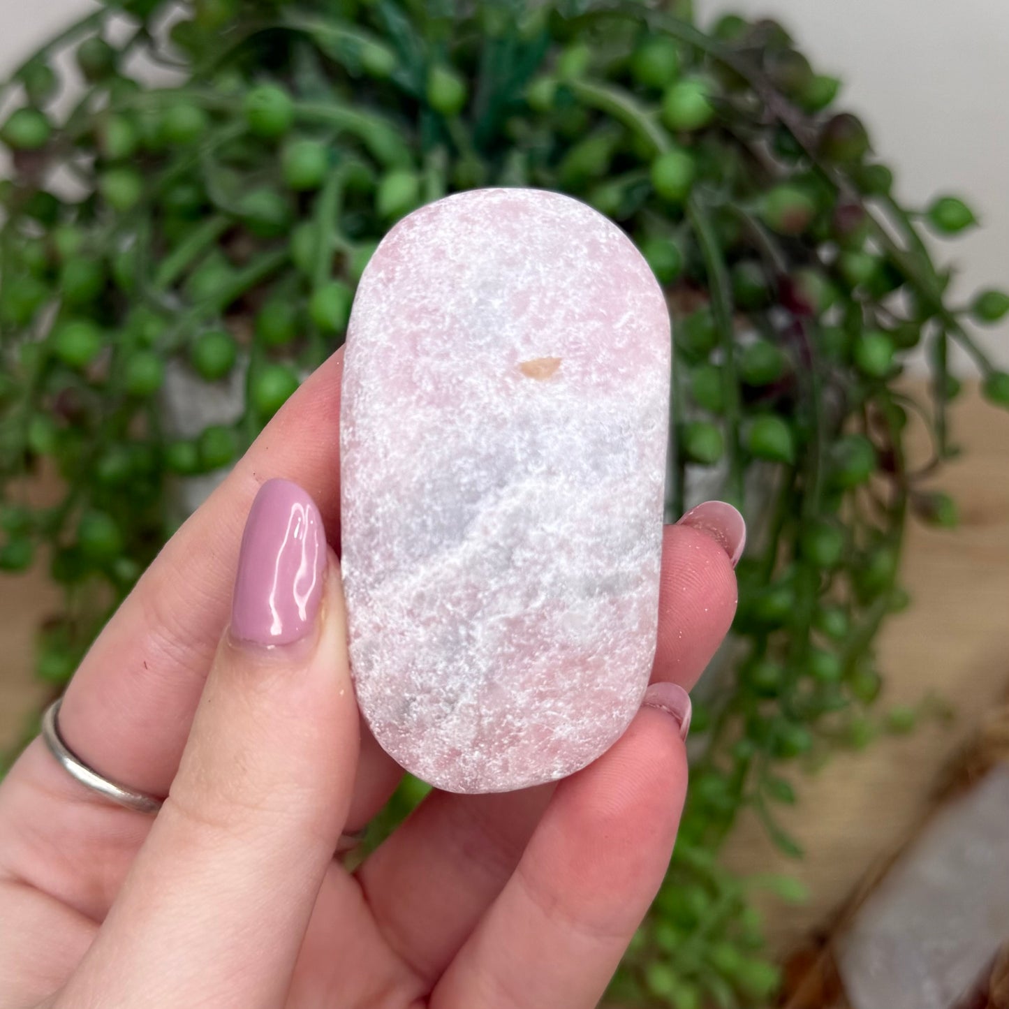 Pink Opal Palm Stone (Y468)