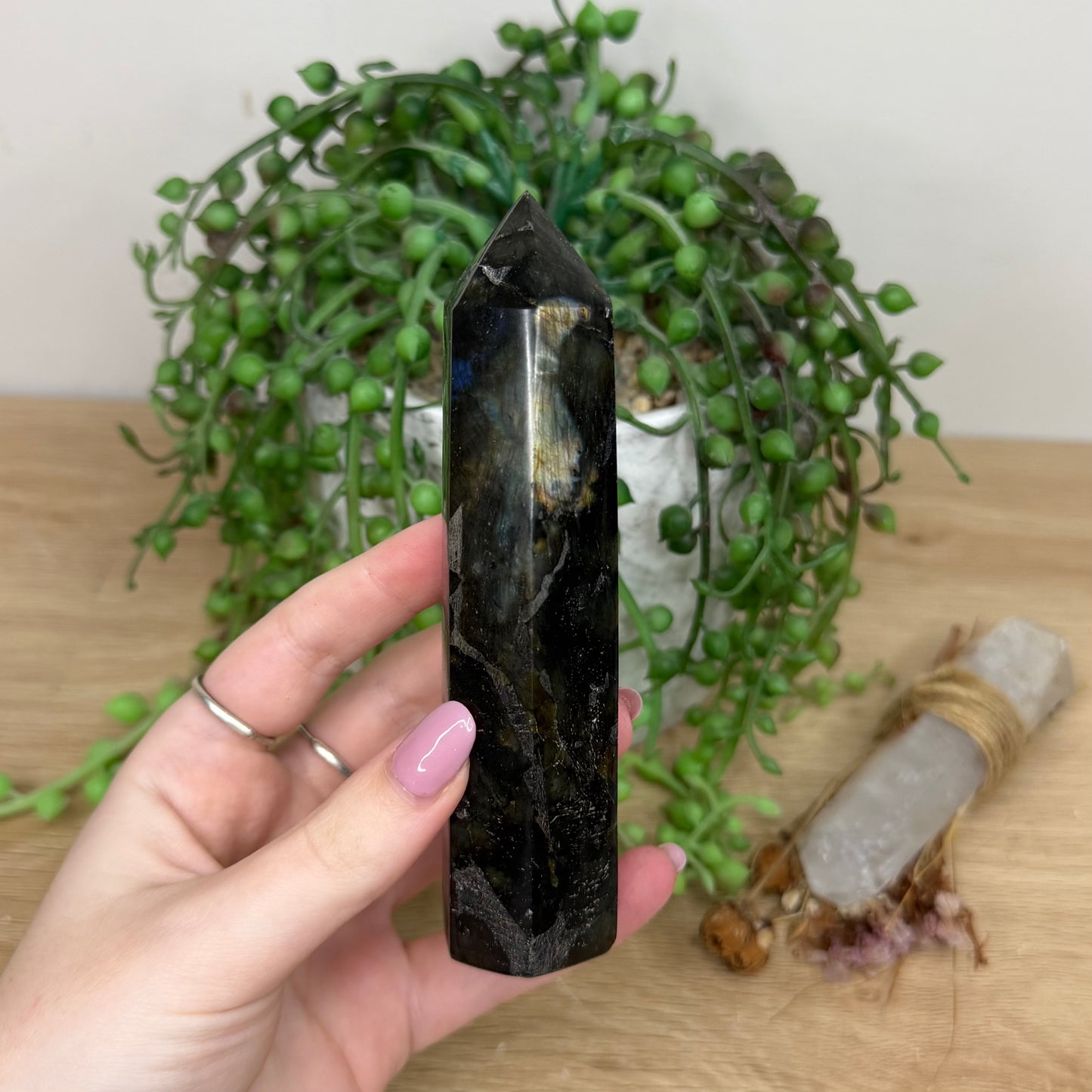Labradorite Point (Y302)