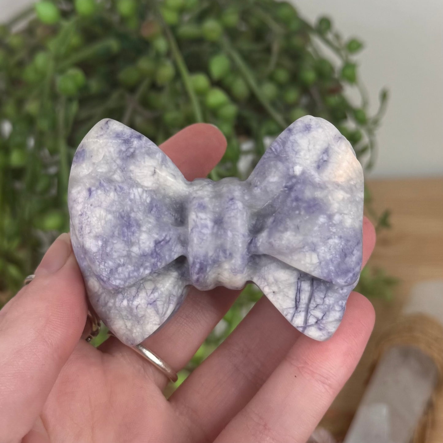 Purple Jade Bow (S583)