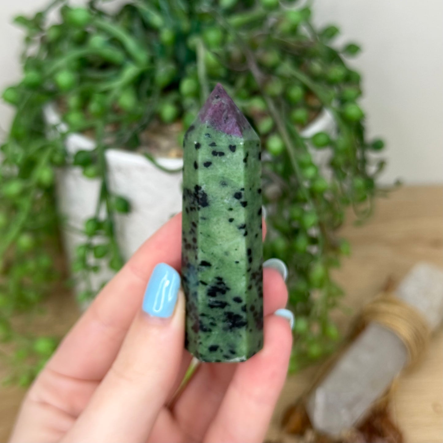 Ruby In Zoisite Point (Z206)