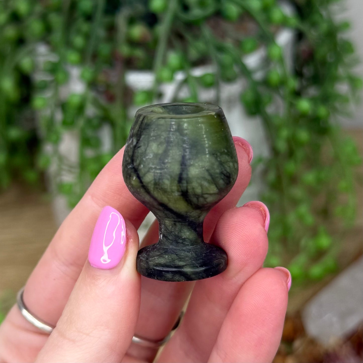 Green Jade Wine Glass (Z381)
