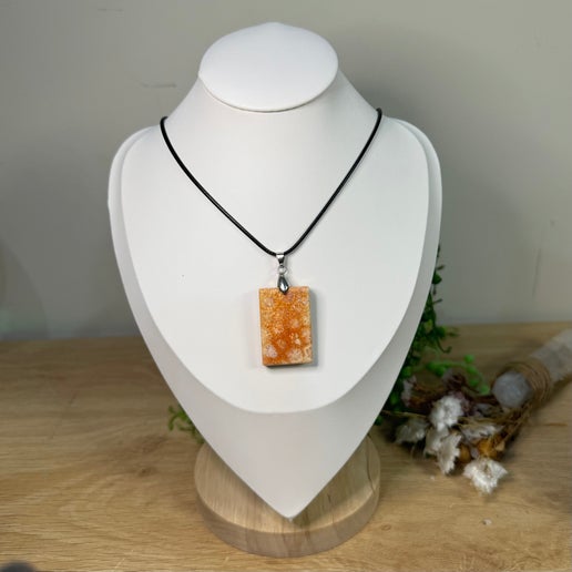 Coral Jade Necklace (E677)