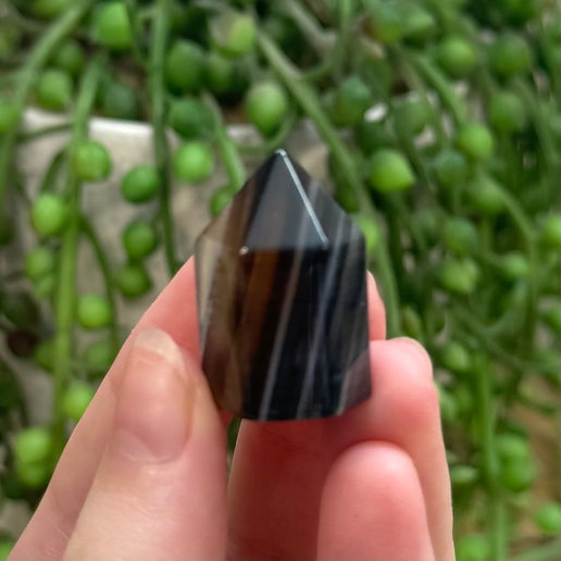 Black Agate Small Chunky Point