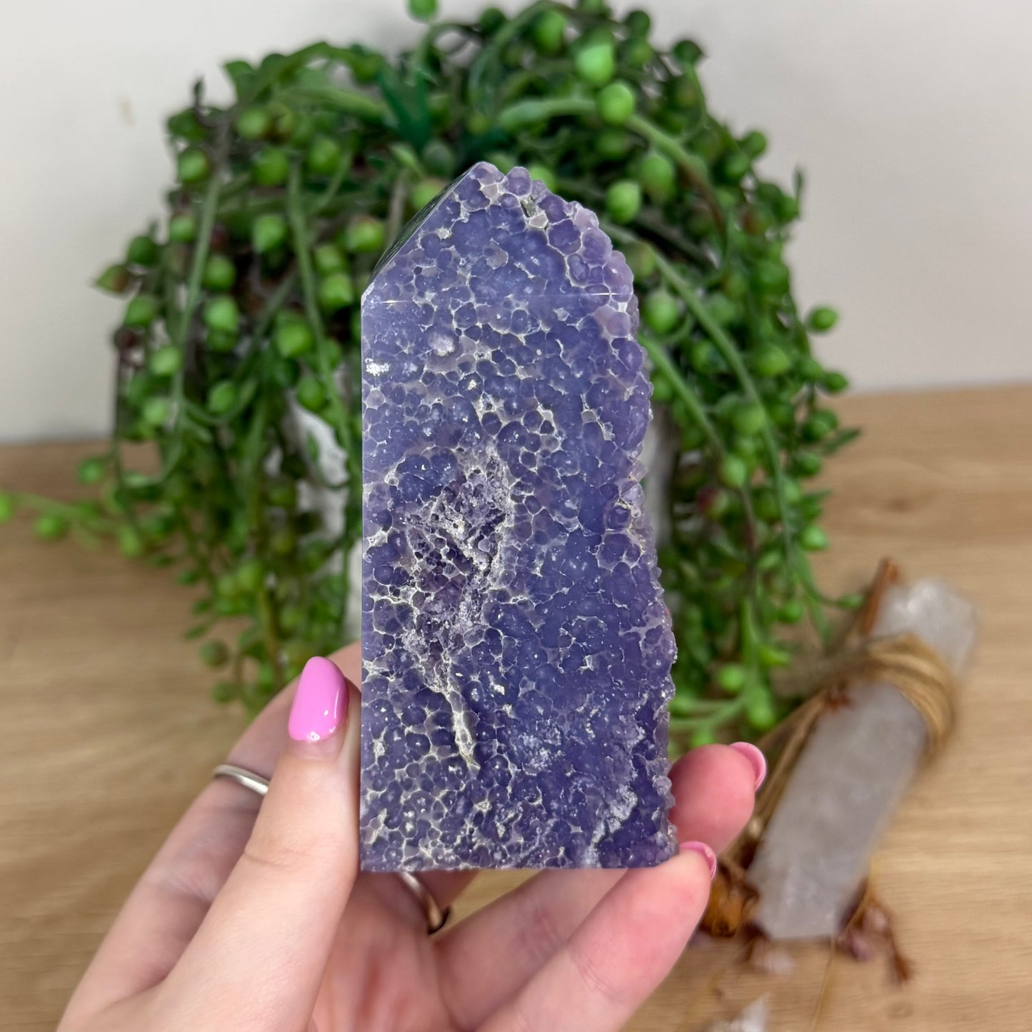 Grape Agate Tower (X510)