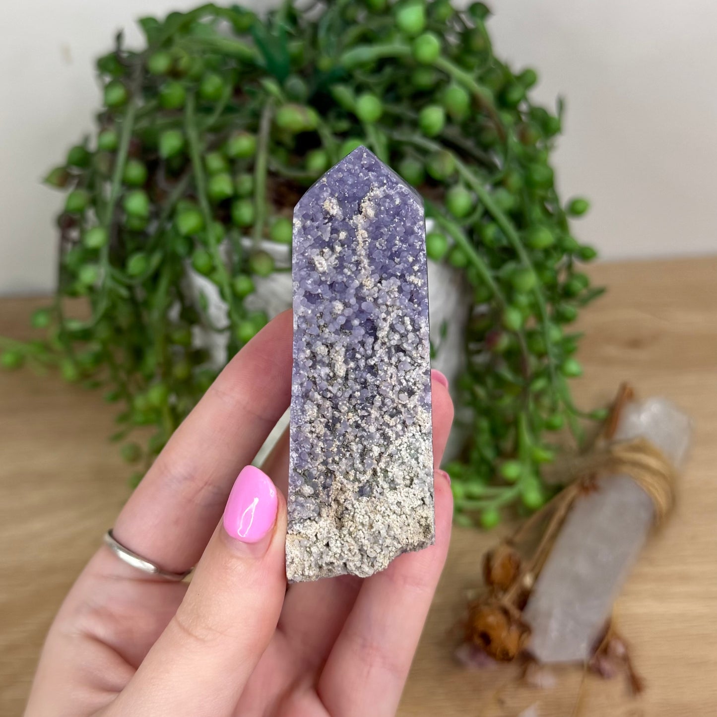 Grape Agate Point (X506)