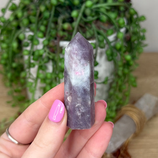 Plum Tourmaline Point (Z322)