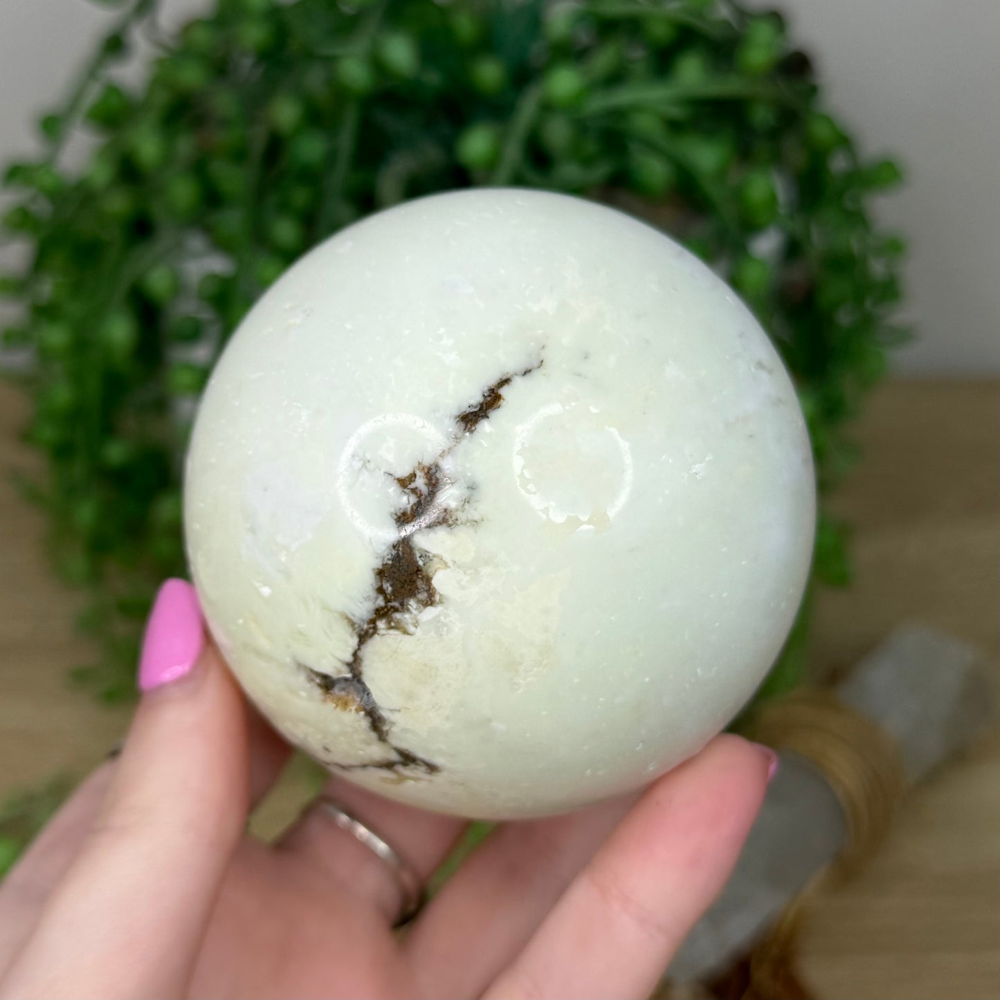 Magnesite Sphere (Z595)
