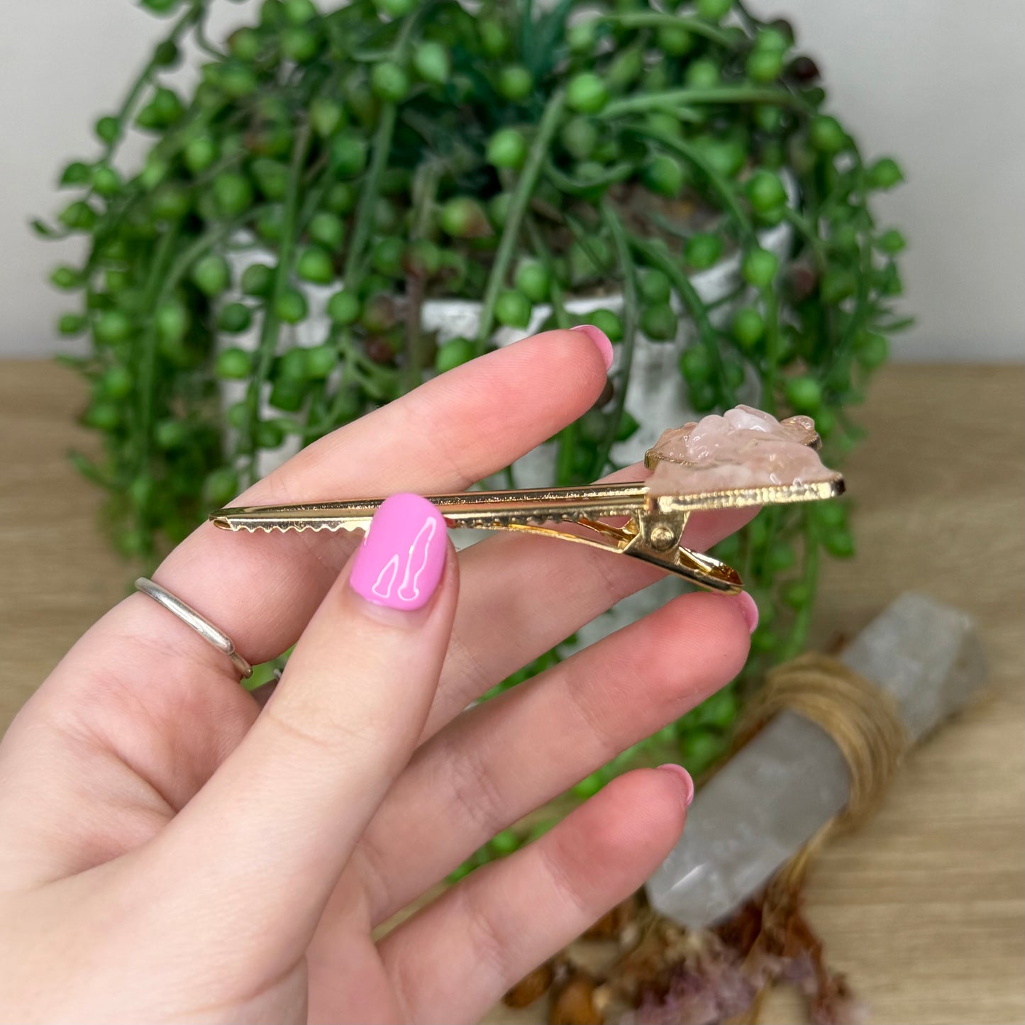 Rose Quartz Bow Gold Hair Clip