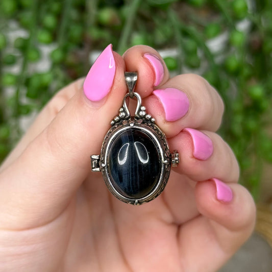 Blue Tiger Eye Locket Pendant (Z627)