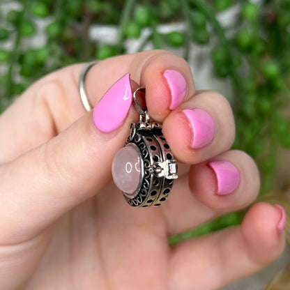 Rose Quartz Locket Pendant (Z617)