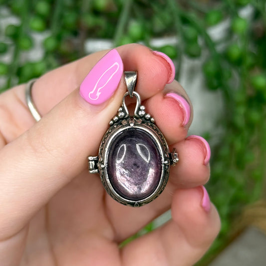 Purple Mica Locket Pendant (Z626)