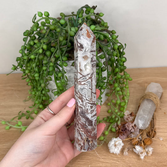 Mexican Crazy Lace Agate Tower (U61)