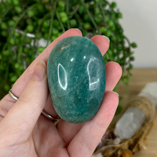 Amazonite Palm Stone (P668)