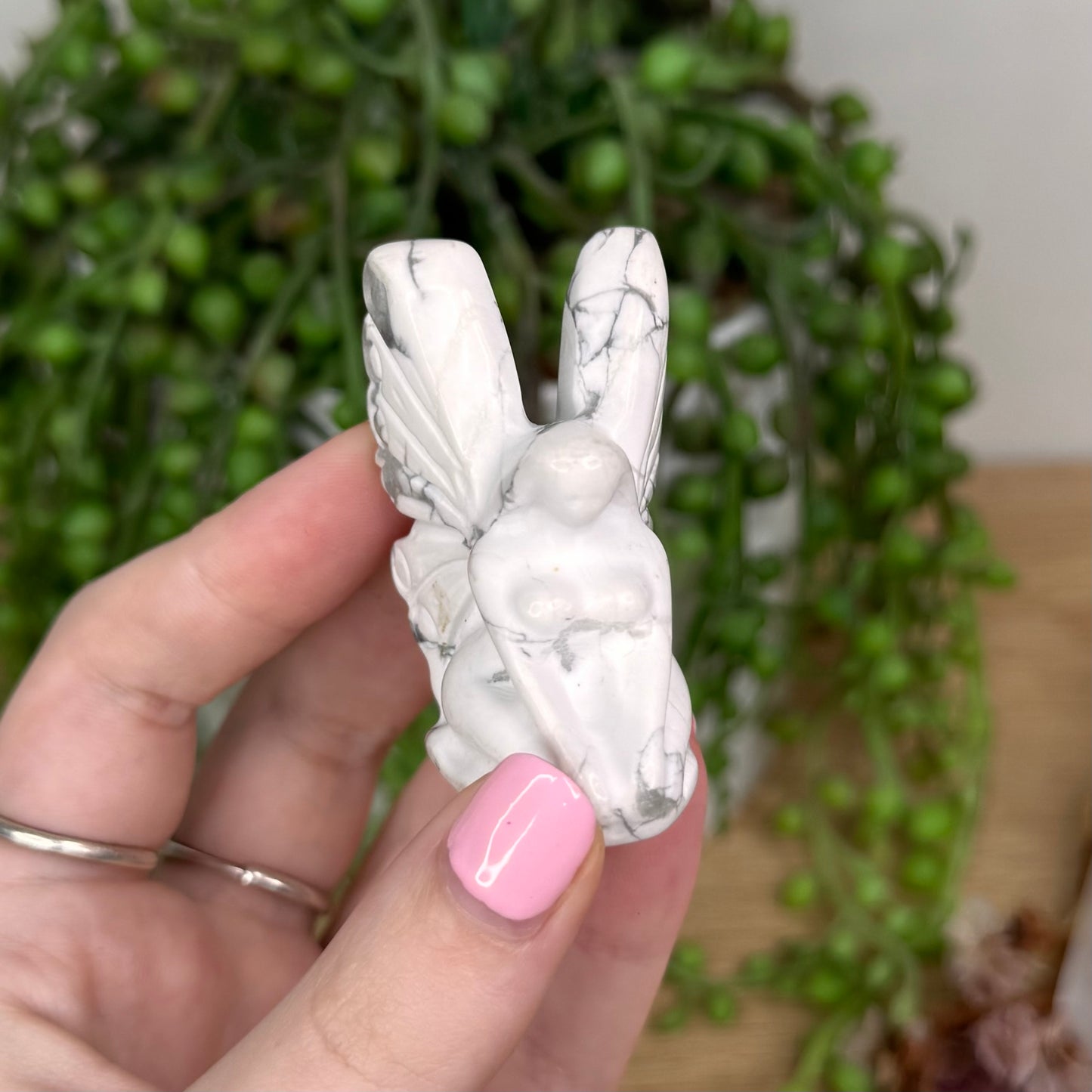 Howlite Pixie (U194)
