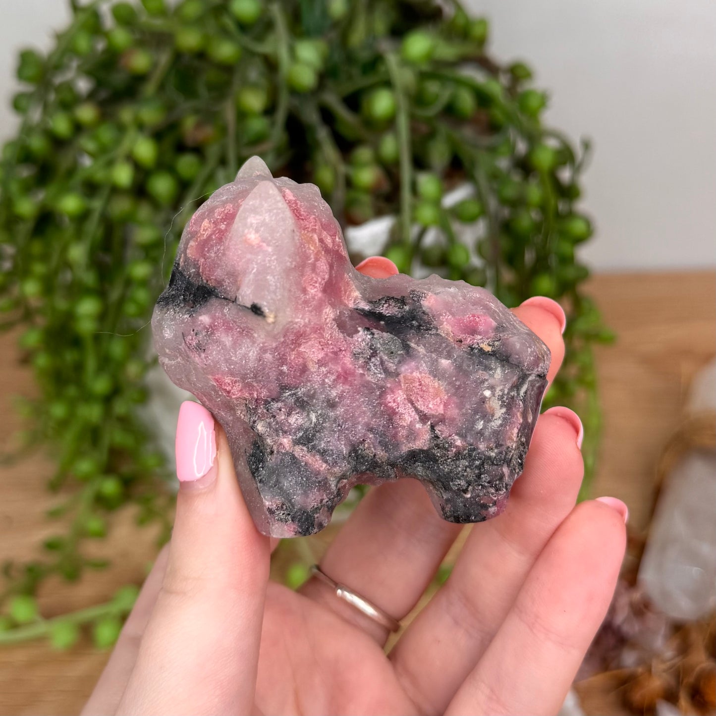 Ice Rhodonite Highland Cow (U81)