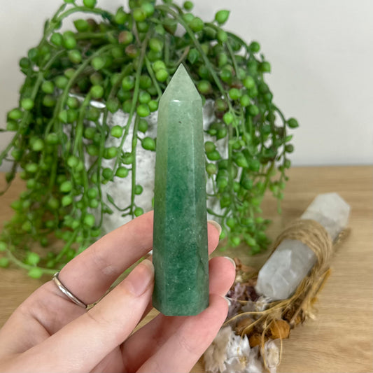 Green Strawberry Quartz Point (P708)