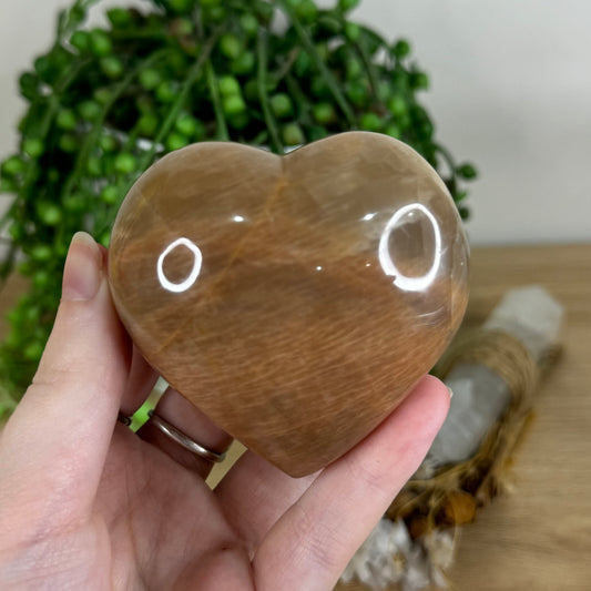 Peach Moonstone Heart (P697)