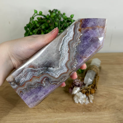 Amethyst / Mexican Crazy Lace Agate Tower (P681)