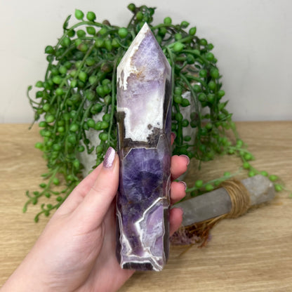 Dream Amethyst Tower (Z925)