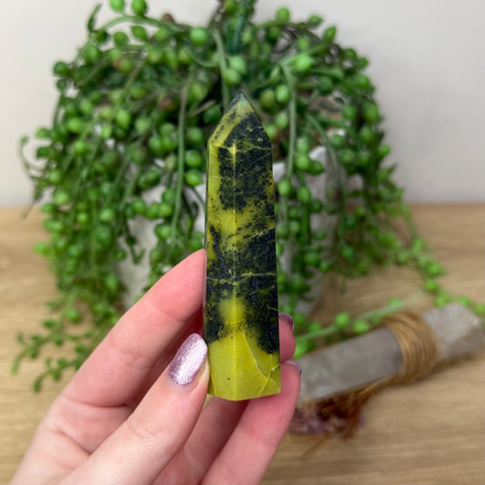 Green Opal Point (89A)