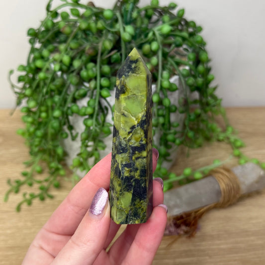 Green Opal Point (90A)