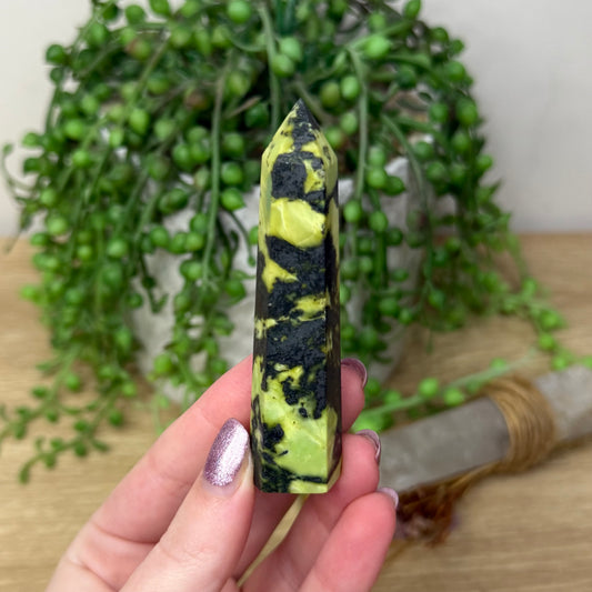 Green Opal Point (82A)