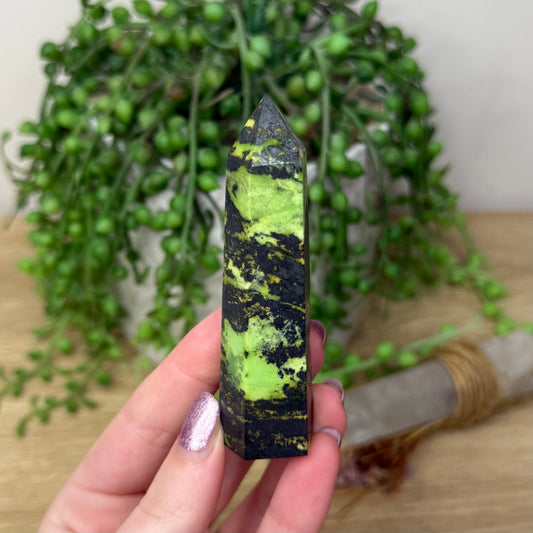 Green Opal Point (87A)
