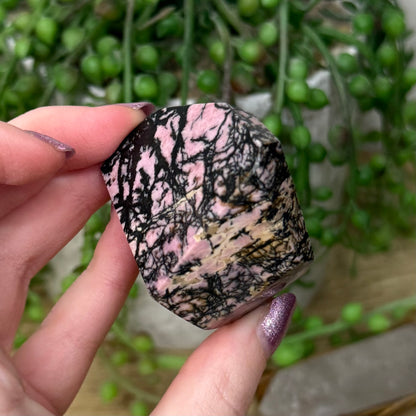 Rhodonite Free Form (Z855)