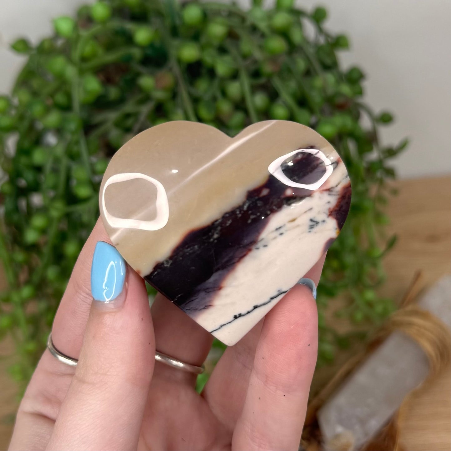Mookaite Heart (U759)