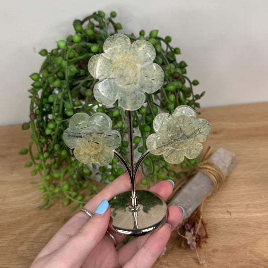 Prehnite Flowers On Stand (U668)