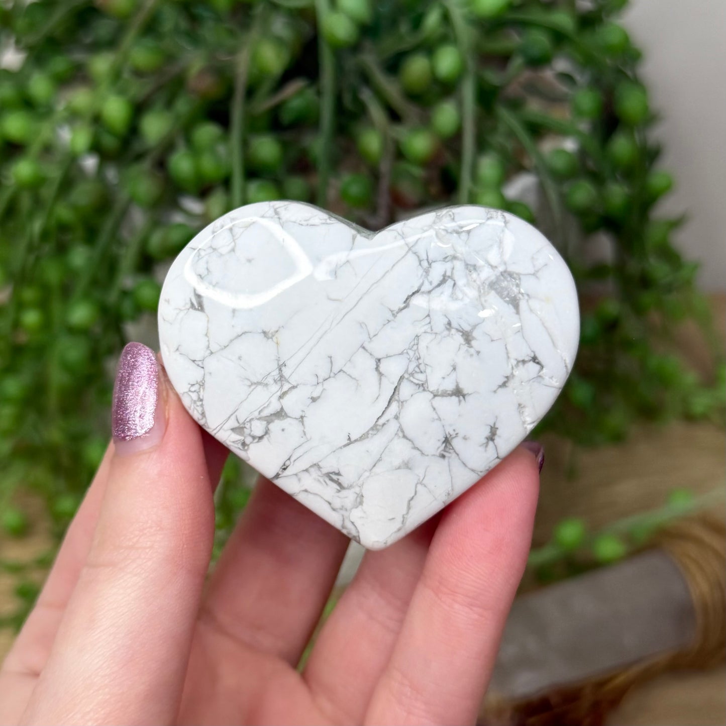 Howlite Heart (20A)