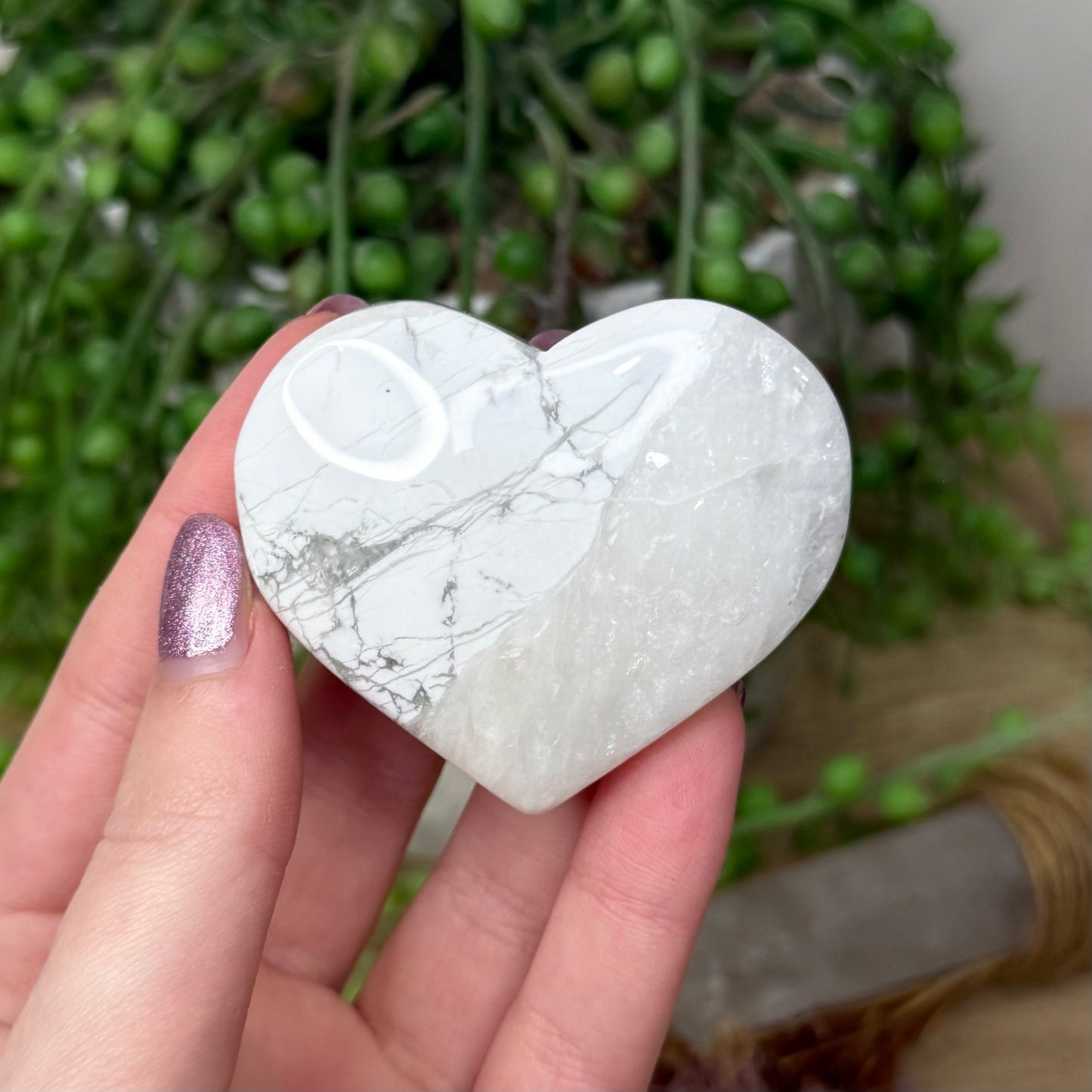 Howlite Heart (16A)