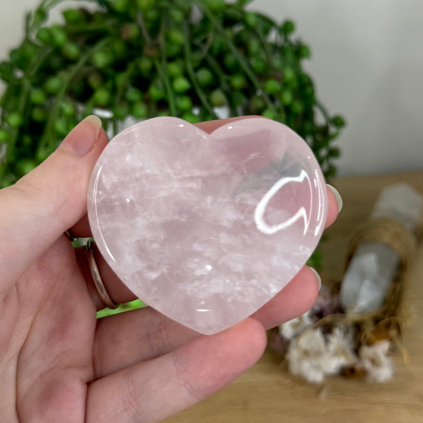 Rose Quartz Heart Bowl (P721) (P718) (P719) (P725) (P722)
