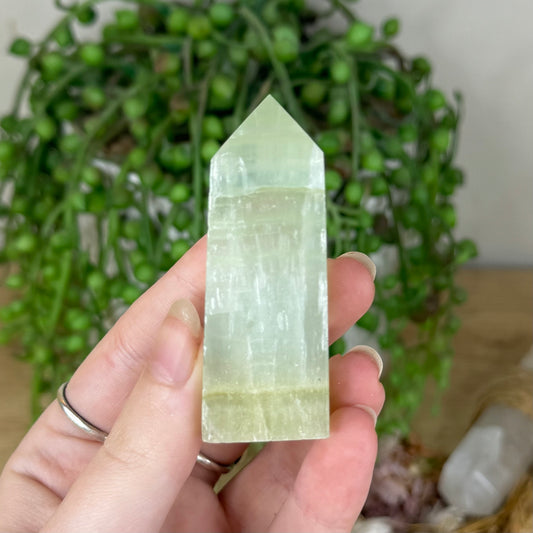 Pistachio Calcite Point (P860)
